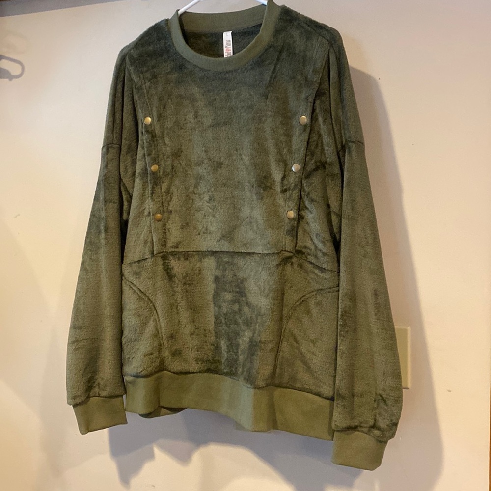 Latched Mama harbor snap sweater